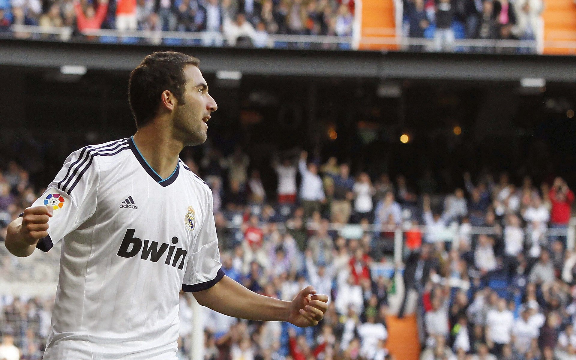 _勇士开启火力全开，三分雨持续_，勇士smailagic