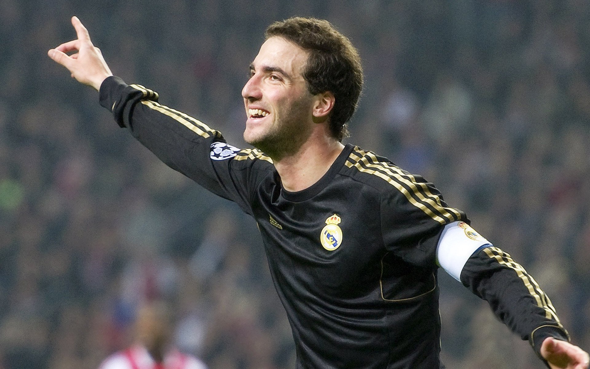 【虚拟现实体验】未来观众可以在家“身临其境”看比赛！，虚拟现实表演