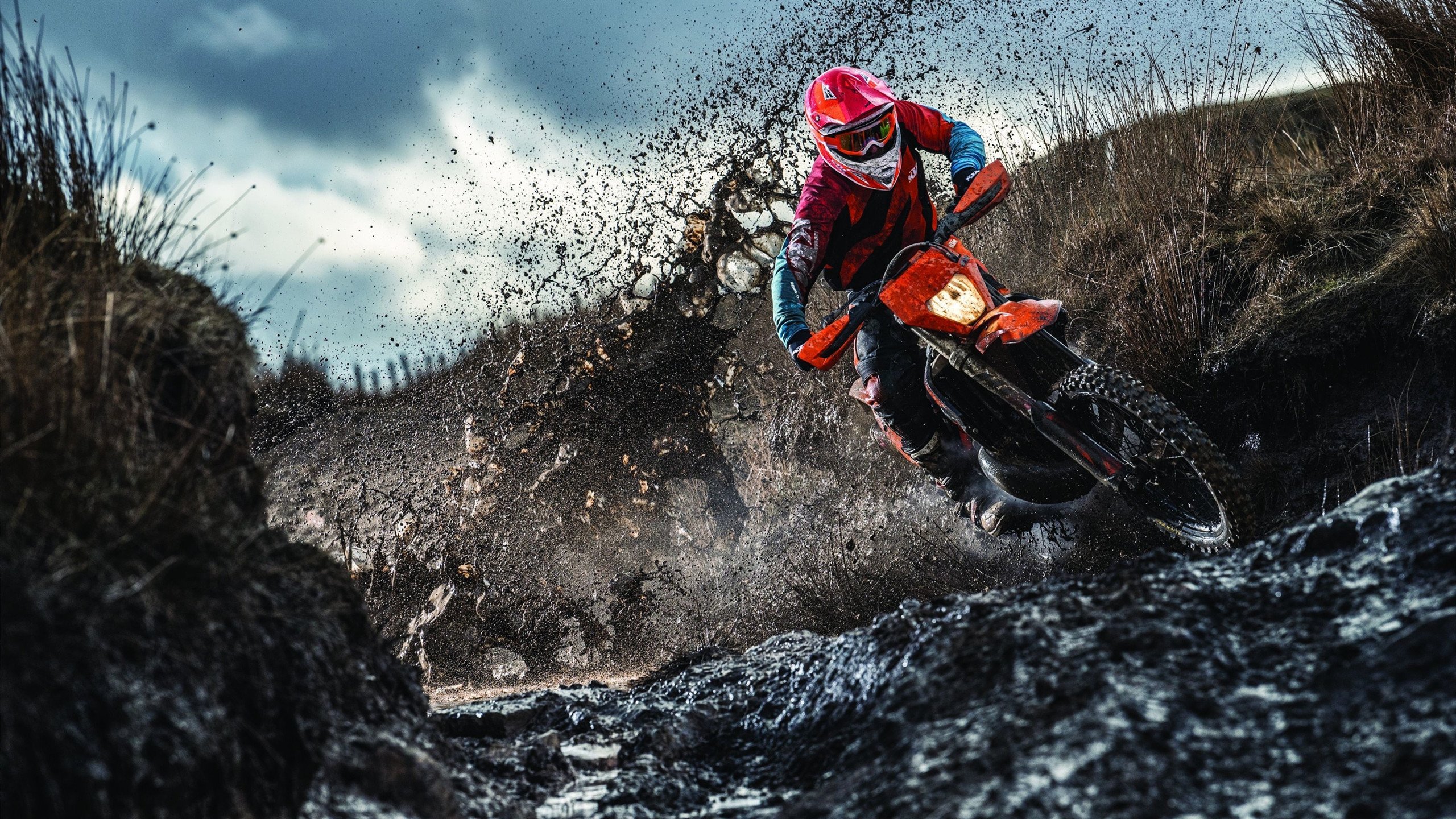 雷霆推出“球员自选训练营日”,球员可选择训练课表,雷霆队训练